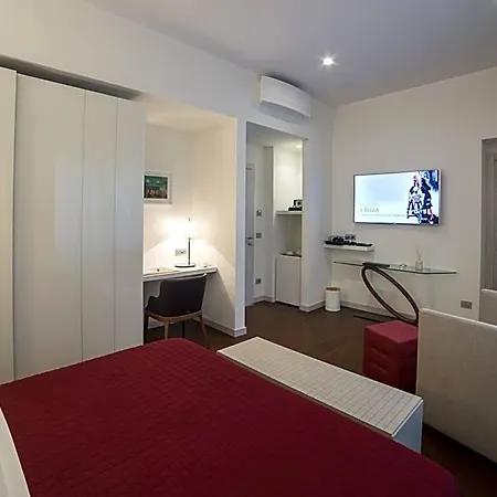לינה וארוחת בוקר Town House Morgana 4*