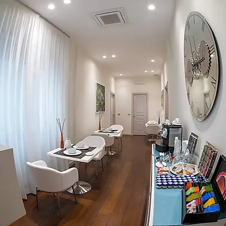 לינה וארוחת בוקר Town House Morgana 4*