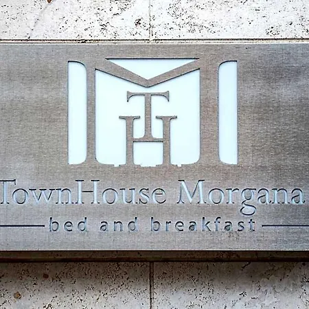 לינה וארוחת בוקר Town House Morgana 4*