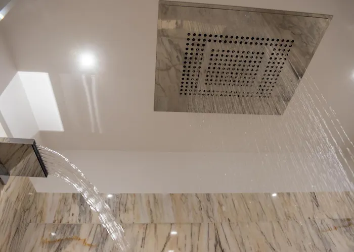 Alojamento de Acomodação e Pequeno-almoço Town House Morgana 4*